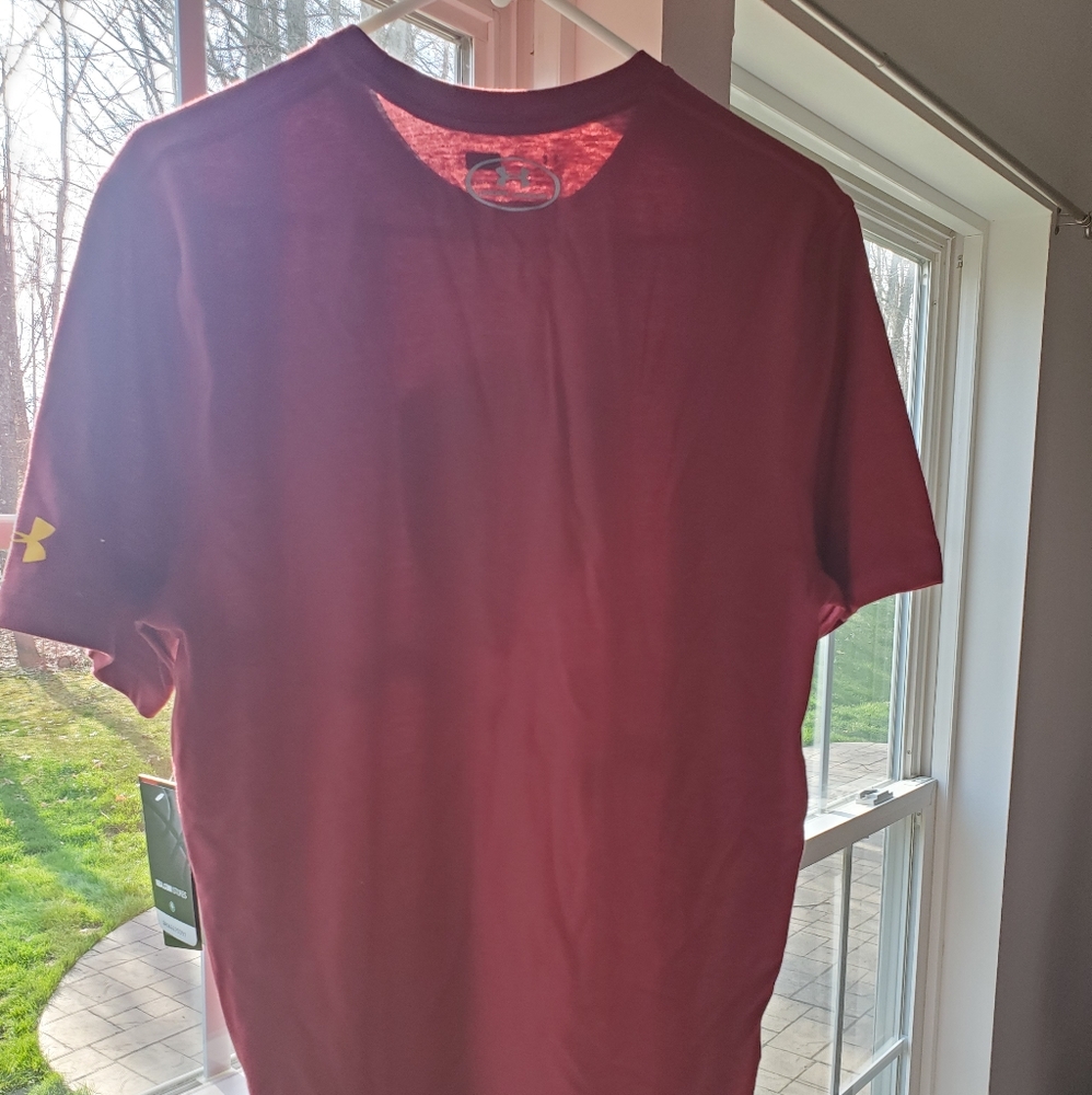Cleveland Cavaliers UnderArmour T-Shirt - Picture 2 of 4